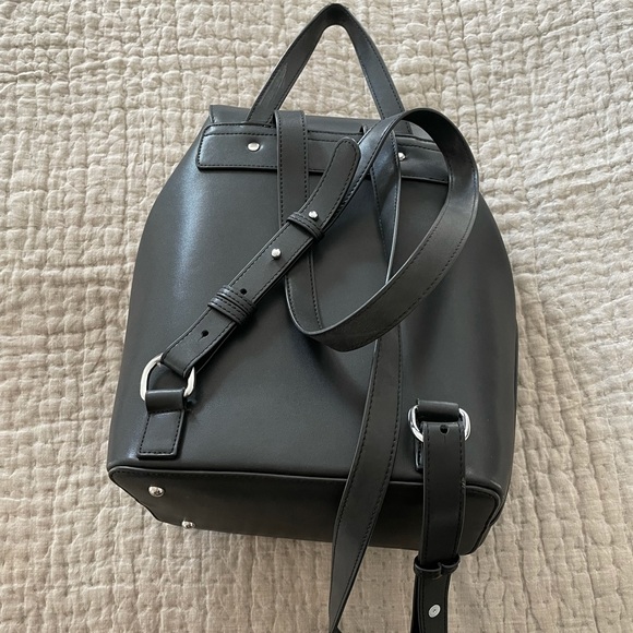 Leather Hieleven Backpack - Picture 7 of 7